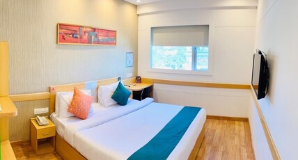 Mango Grove Hotel Room Type - Premium Room - City View - Large Bed