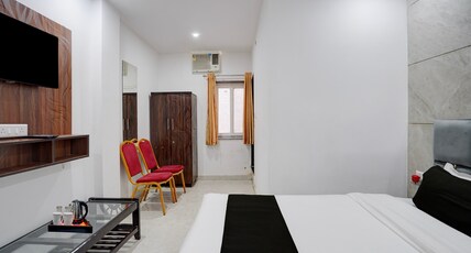 Super Collection O Taramandal Road Gorakhpur Formerly NS Hotel Room Type - Deluxe Super Collection O Taramandal Road Gorakhpur Formerly NS Hotel Room Type - Deluxe