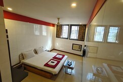 Hotel Vishal - Near Surat Railway Station