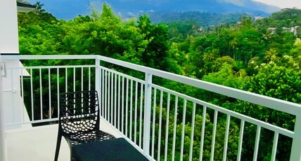 GreatMeadowsHomes Luxury Home Room Type - Deluxe Double Room with Balcony