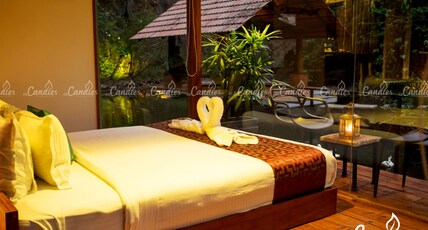 Le Candles Room Type - POND VILLA