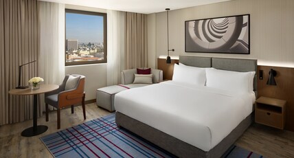 Crowne Plaza Riyadh Palace Room Type - 1 King Standard City View