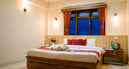 The Parasol INN Sikkim Room Type - Comfort Queen with Mountain View