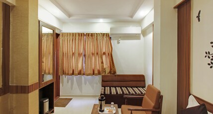 Hotel Mansarovar Room Type - Deluxe AC