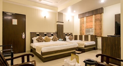Hotel Grand Park Inn, Karol Bagh Room Type - Triple AC Room Hotel Grand Park Inn, Karol Bagh Room Type - Triple AC Room