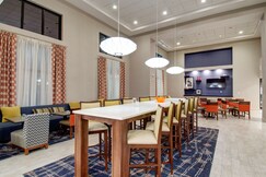 Hampton Inn & Suites Springfield / Downtown