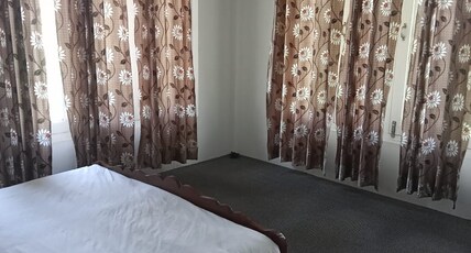 Jalla's Residence Room Type - Standard Room