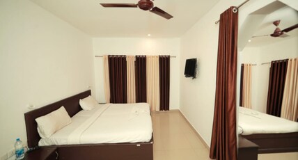 Hotel RV Tower Room Type - Four Bed AC Family Room