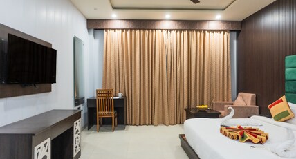 THE TRADE INTERNATIONAL JAIPUR Room Type - Junior Suite with Garden View THE TRADE INTERNATIONAL JAIPUR Room Type - Junior Suite with Garden View