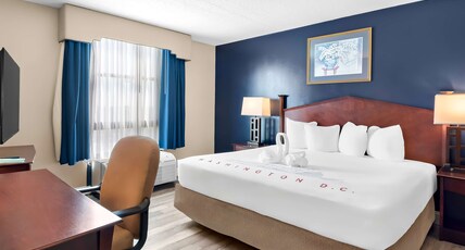 Best Western Potomac Mills Room Type - Suite-1 King Bed, Non-Smoking, 2 Rooms, 2 Flat Screen Tvs, Work Desk, Microwave And Mini-Refrigerato