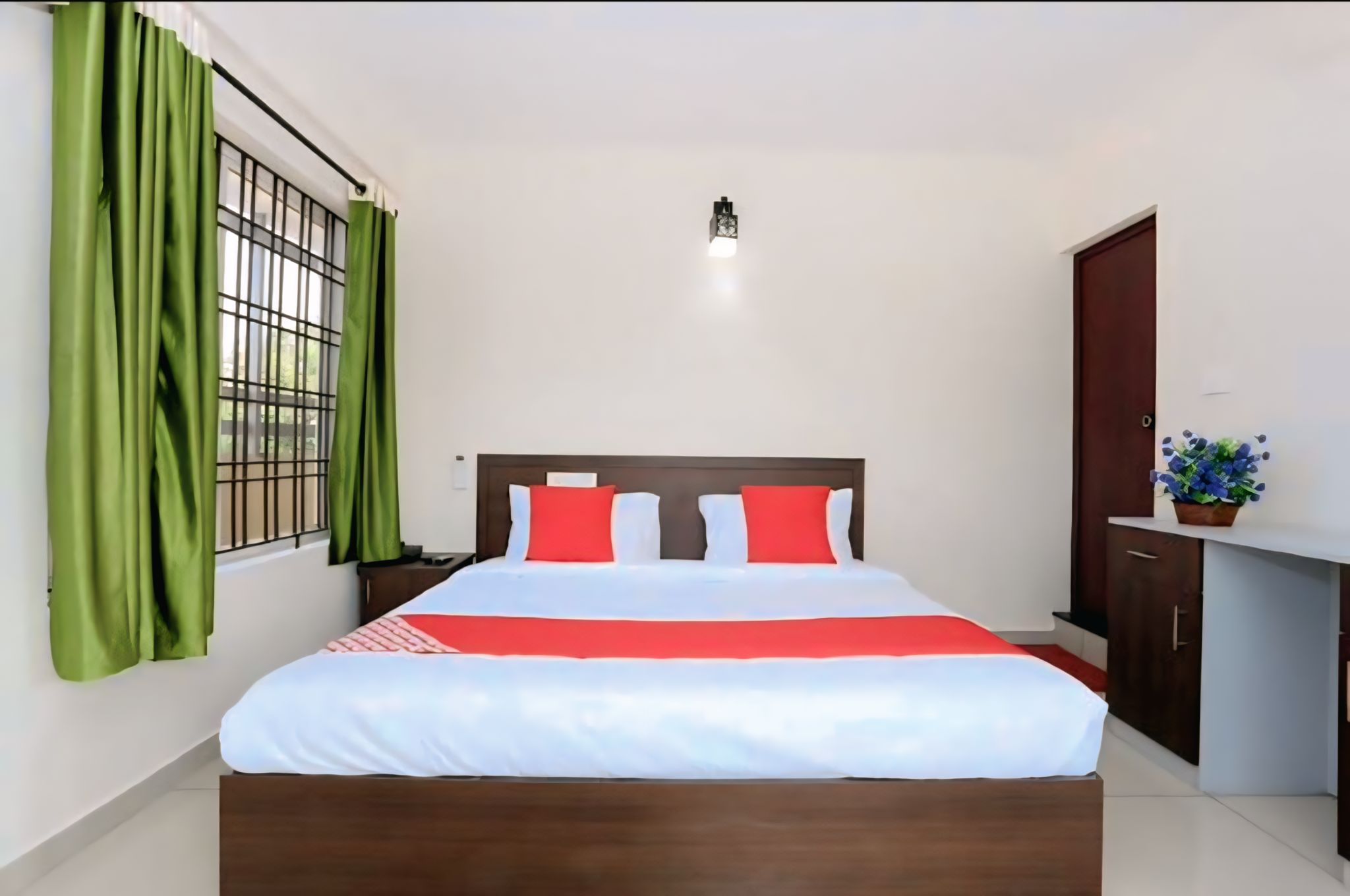 Charminar - Tap to explore photos