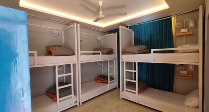 Madpackers Bir Rooms|Dorms Room Type - Bed in 6-bed Dorm Ensuite