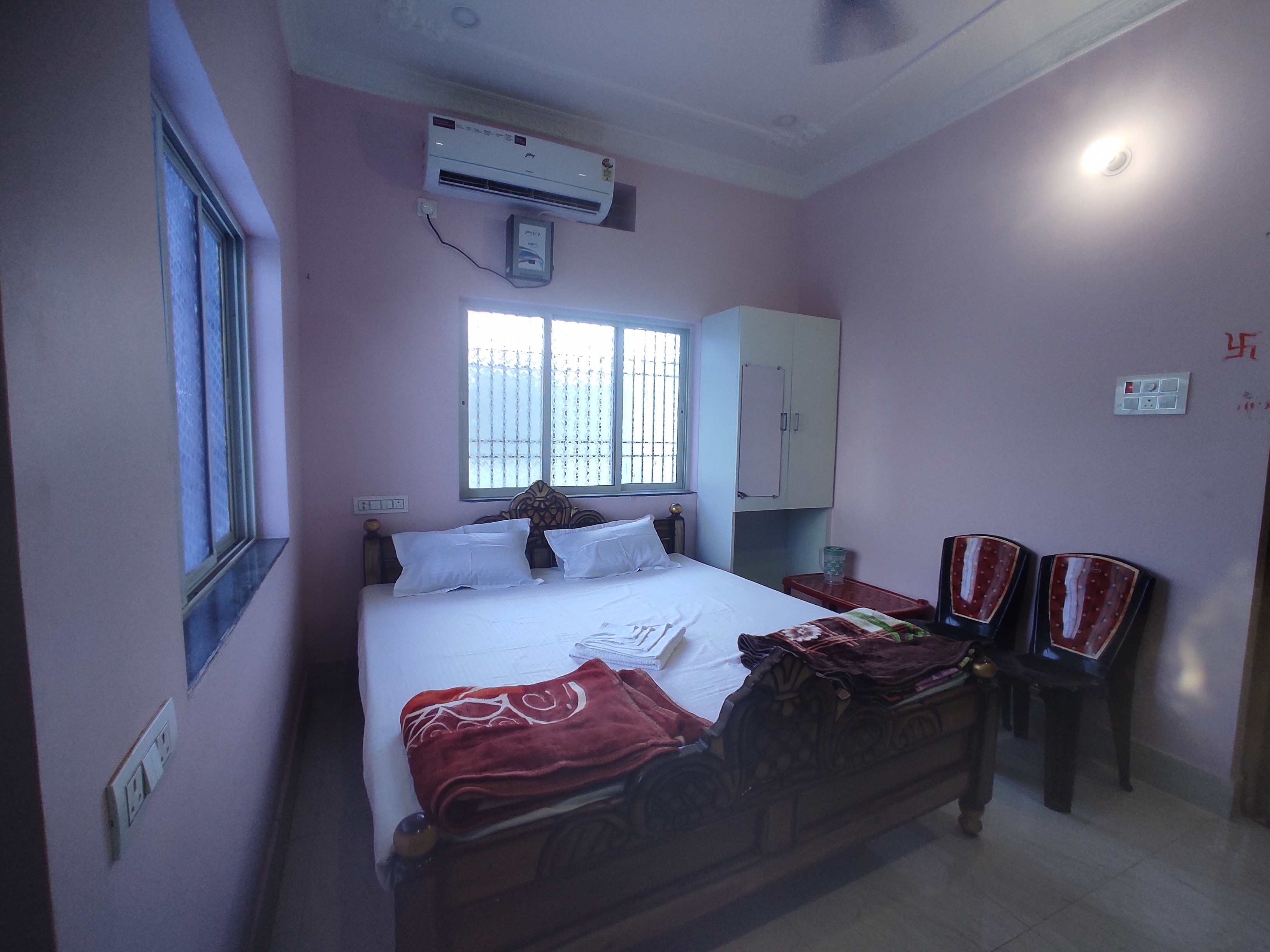The Orchid Guest House - Tap to explore photos