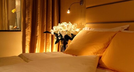 Cosmo Hotel by Dorsett Hotels Room Type - Studio Quad Room Cosmo Hotel by Dorsett Hotels Room Type - Studio Quad Room