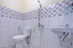 Hotel O Hasan House SyariahNearPelabuhan Feri Harbor Bay