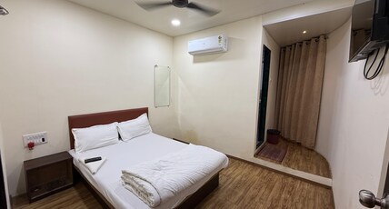 Hotel Marine Line Room Type - Deluxe Double Room With Balcony