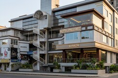 Address of Hotel Palliate
