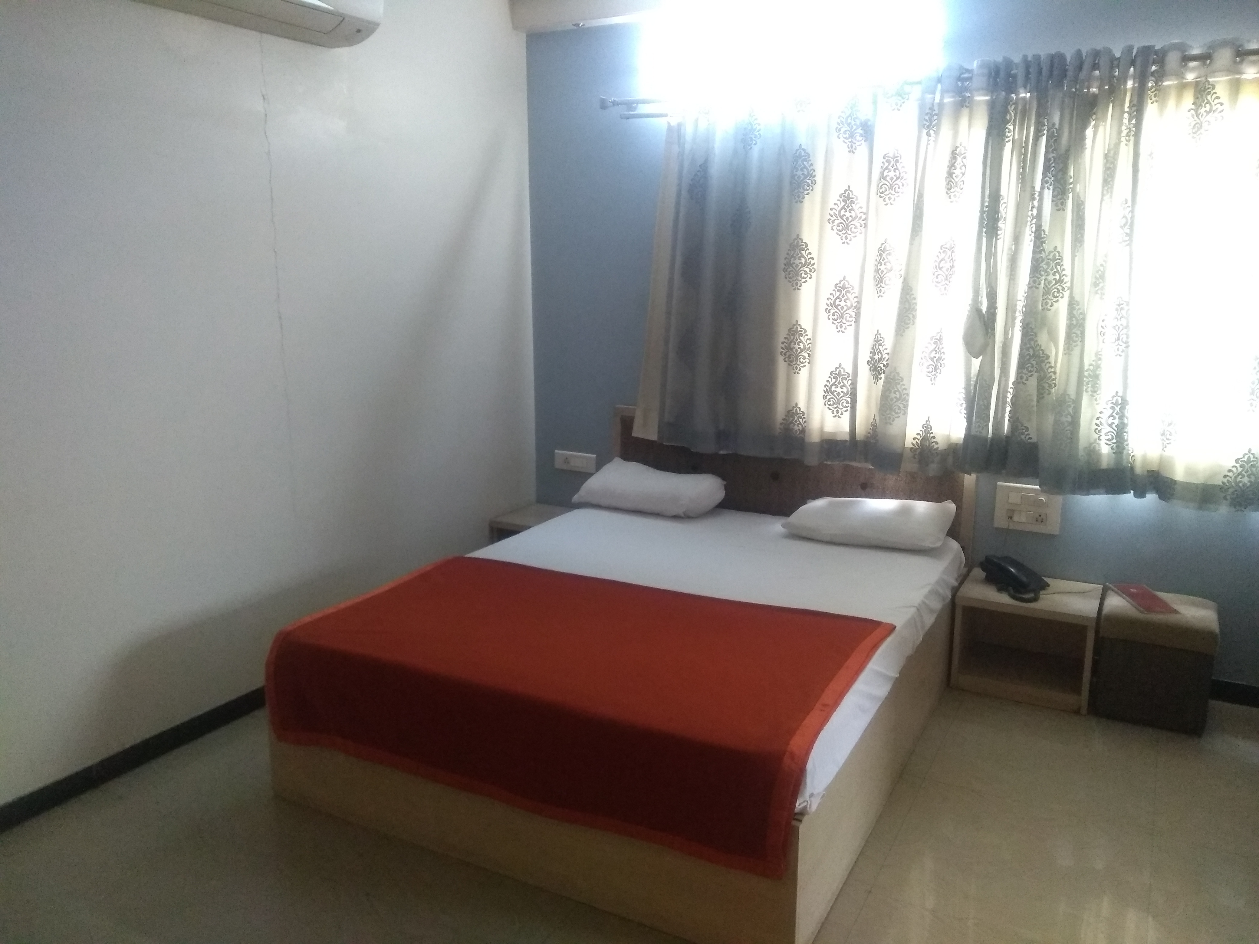 HOTEL FARHAT EXECUTIVE  - Tap to explore photos