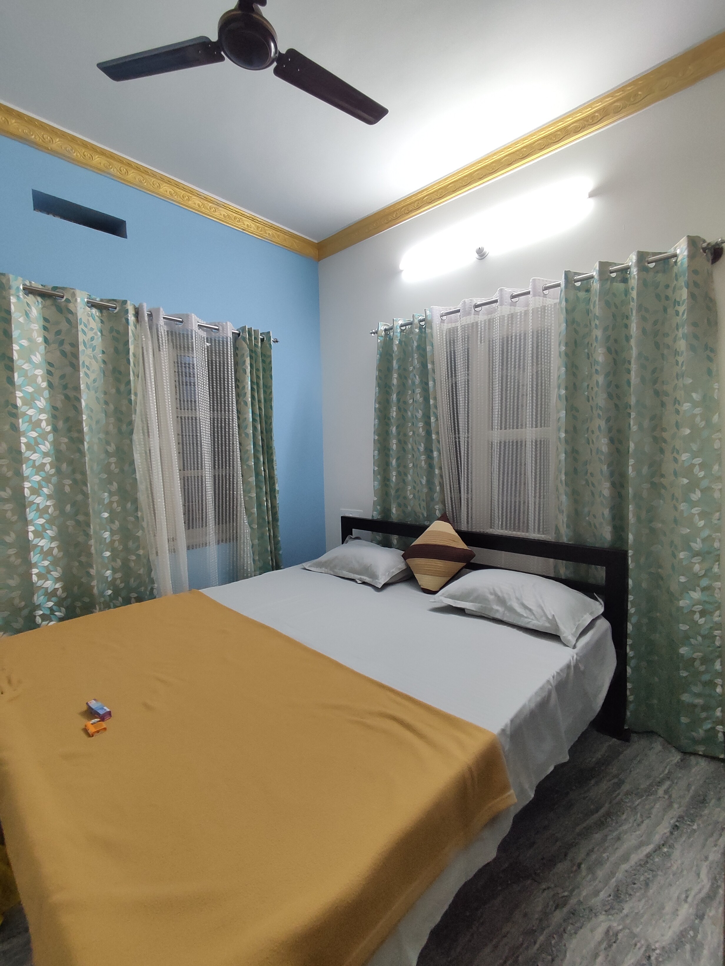 SMS Homestay - Tap to explore photos