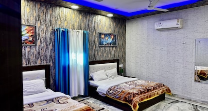 Taj Castle Homestay | Rooms & Cafe Room Type - Deluxe Family Room