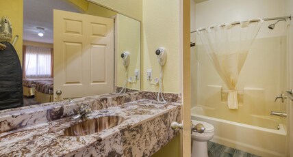 SureStay Hotel By Best Western Mission Room Type - 2 Queen Beds, Non-Smoking, Microwave And Refrigerator, Flat Screen Television, High Speed Internet A SureStay Hotel By Best Western Mission Room Type - 2 Queen Beds, Non-Smoking, Microwave And Refrigerator, Flat Screen Television, High Speed Internet A