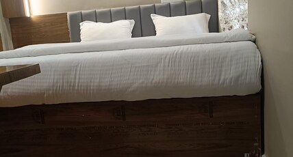 JVH HOTEL 7 LAMPS Room Type - Standard Room