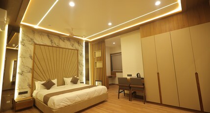 Hotel Raghavji Room Type - PREMIUM ROOM
