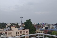 Uttam Kashi HomeStay