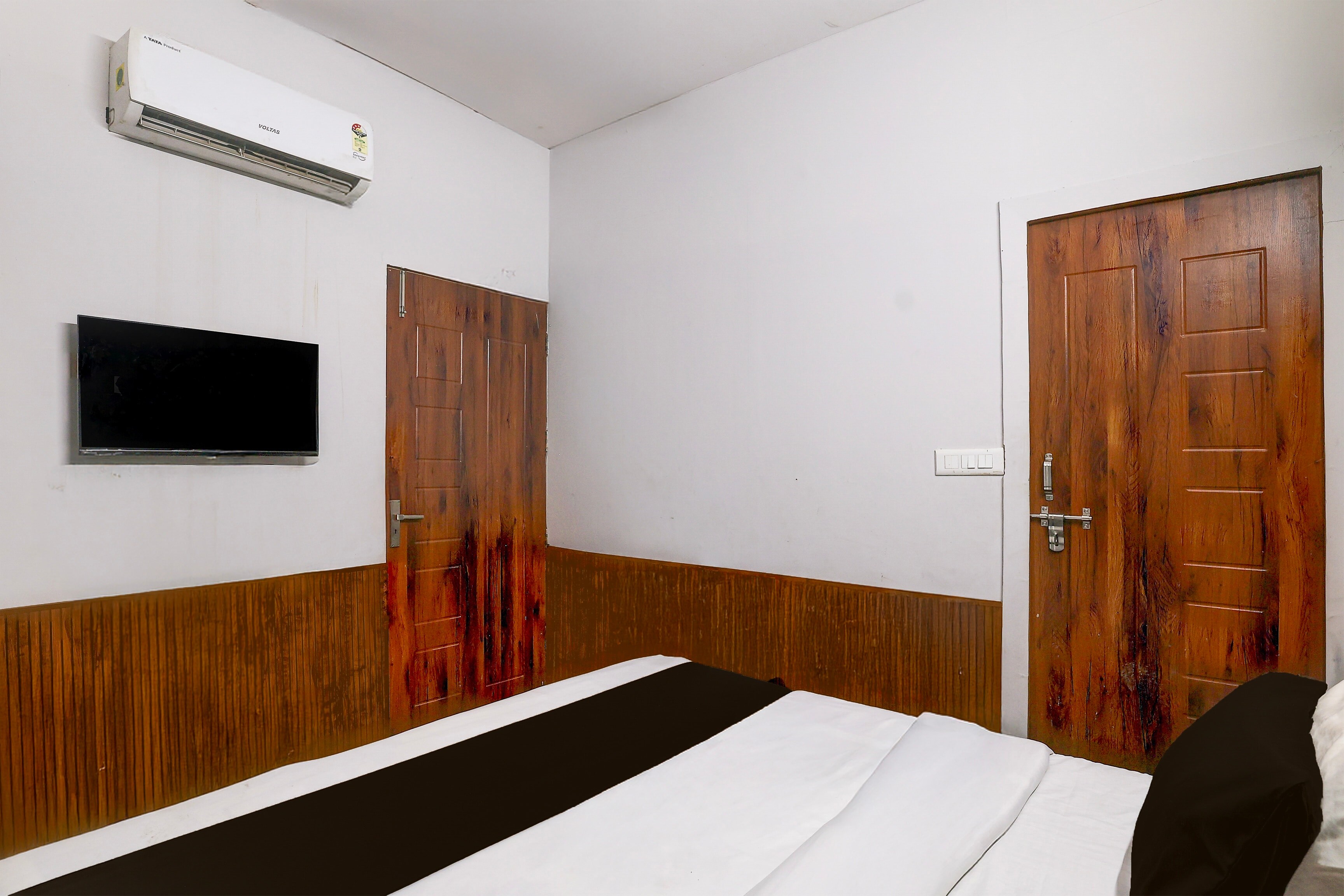 Hotel O Square Residency - Tap to explore photos