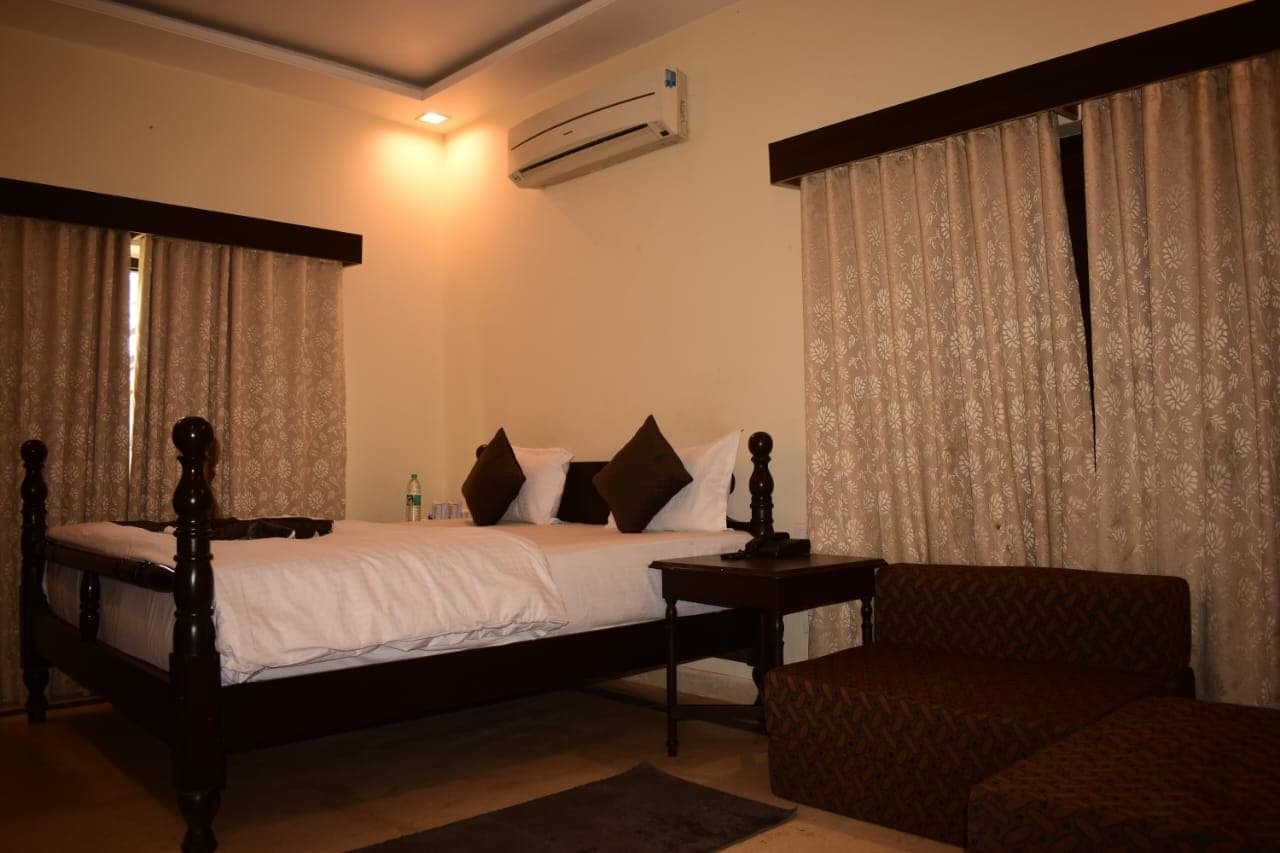 Hotel Kishan Villas - A Boutique Stay - Tap to explore photos