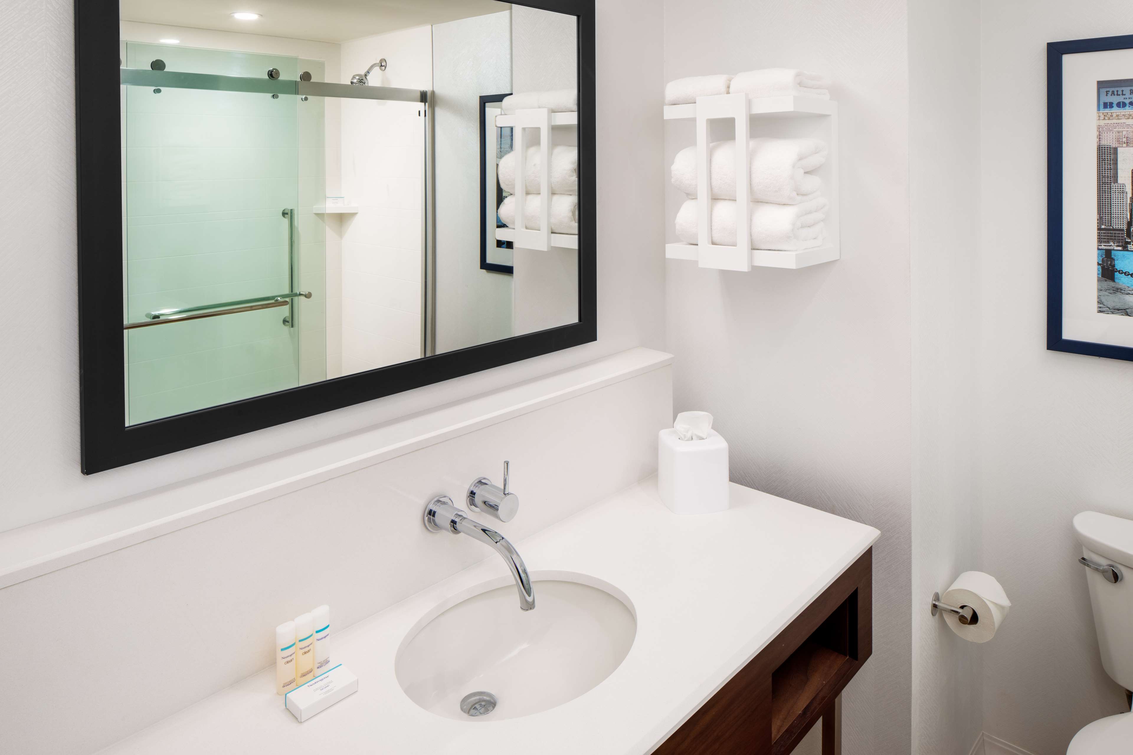 Hampton Inn Boston Seaport, MA - Tap to explore photos
