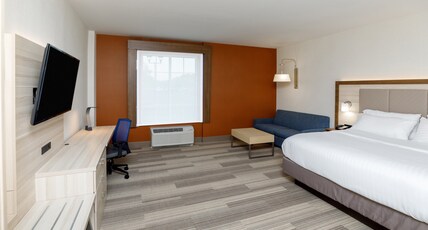 Holiday Inn Express & Suites Sturbridge Room Type - 1 King Suite Communications Mobility Roll in Shower Holiday Inn Express & Suites Sturbridge Room Type - 1 King Suite Communications Mobility Roll in Shower