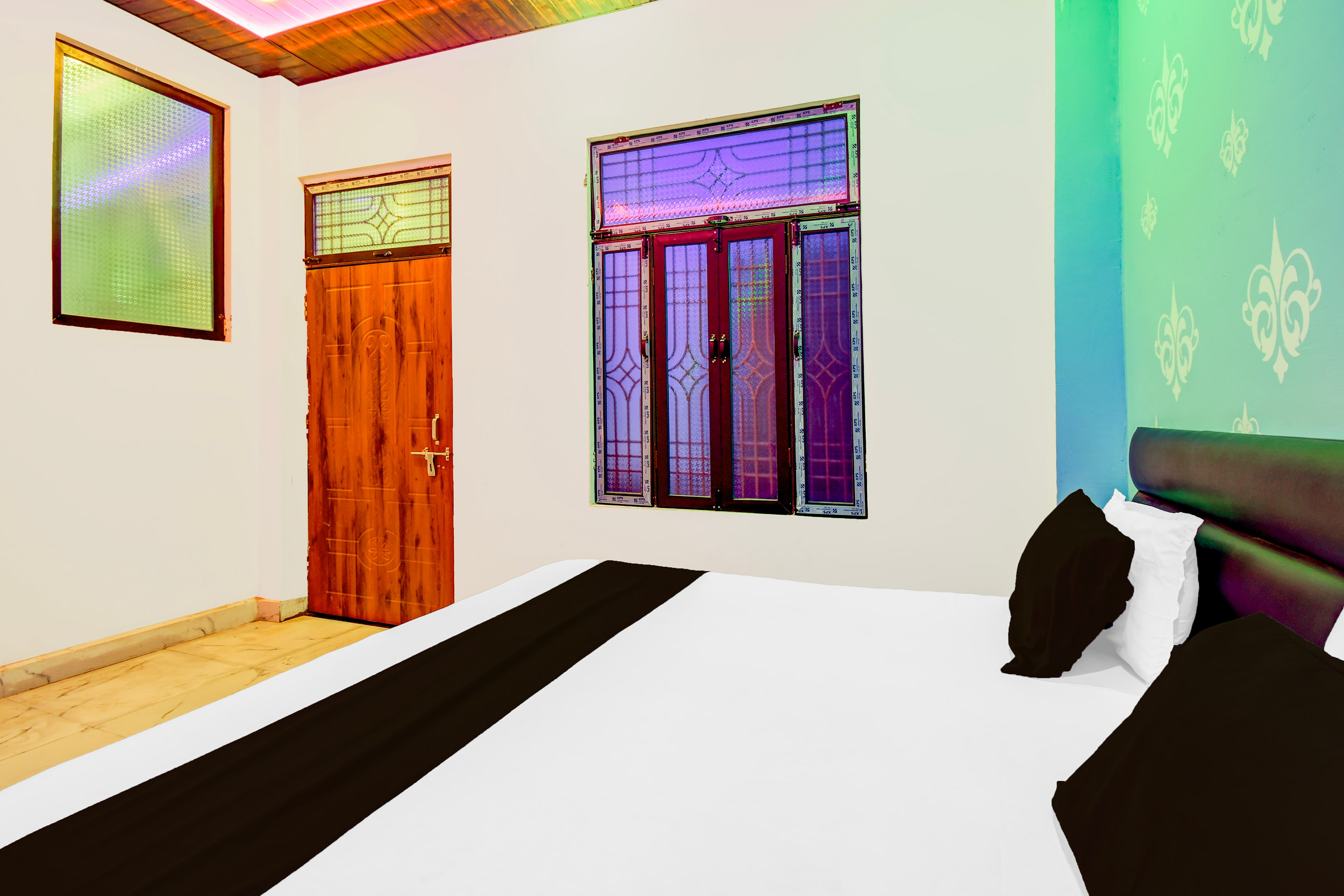 SPOT ON Hotel Shyam & Restaurant - Tap to explore photos