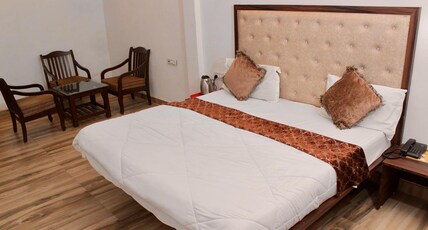 Hotel M.A International  Room Type - Deluxe room