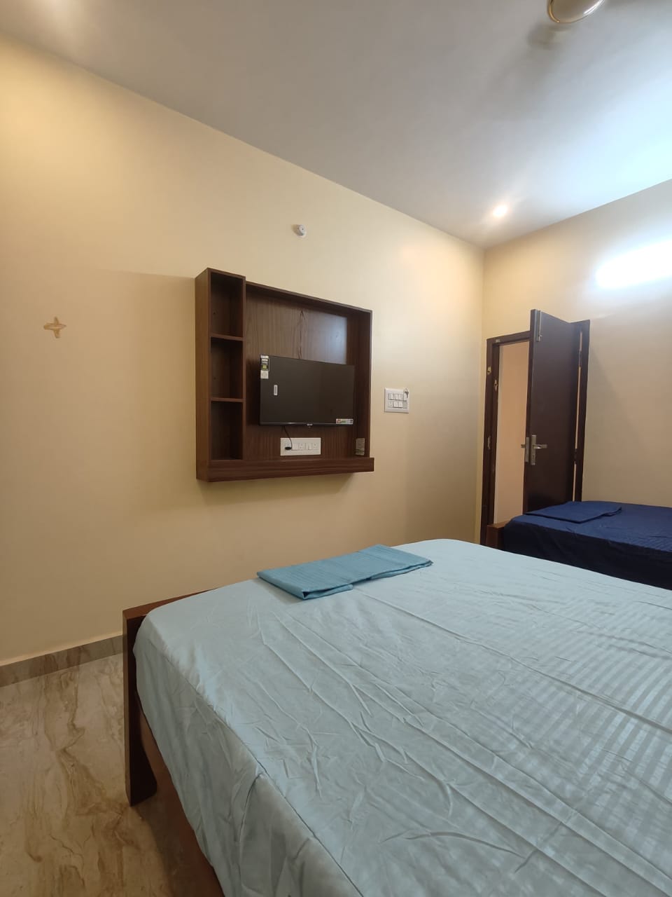 PRT REsidency Tiruchendur Rooms - Tap to explore photos