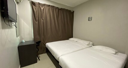 Hotel O Nice Stay Three Six Five Services Room Type - Malaysia Deluxe Triple