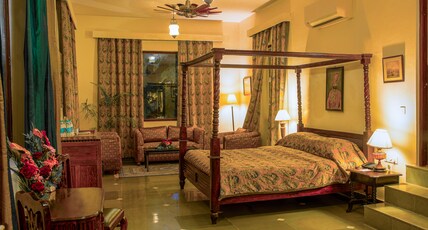 Ranbanka Palace Room Type - Luxury Suite With Bathtub and Balcony