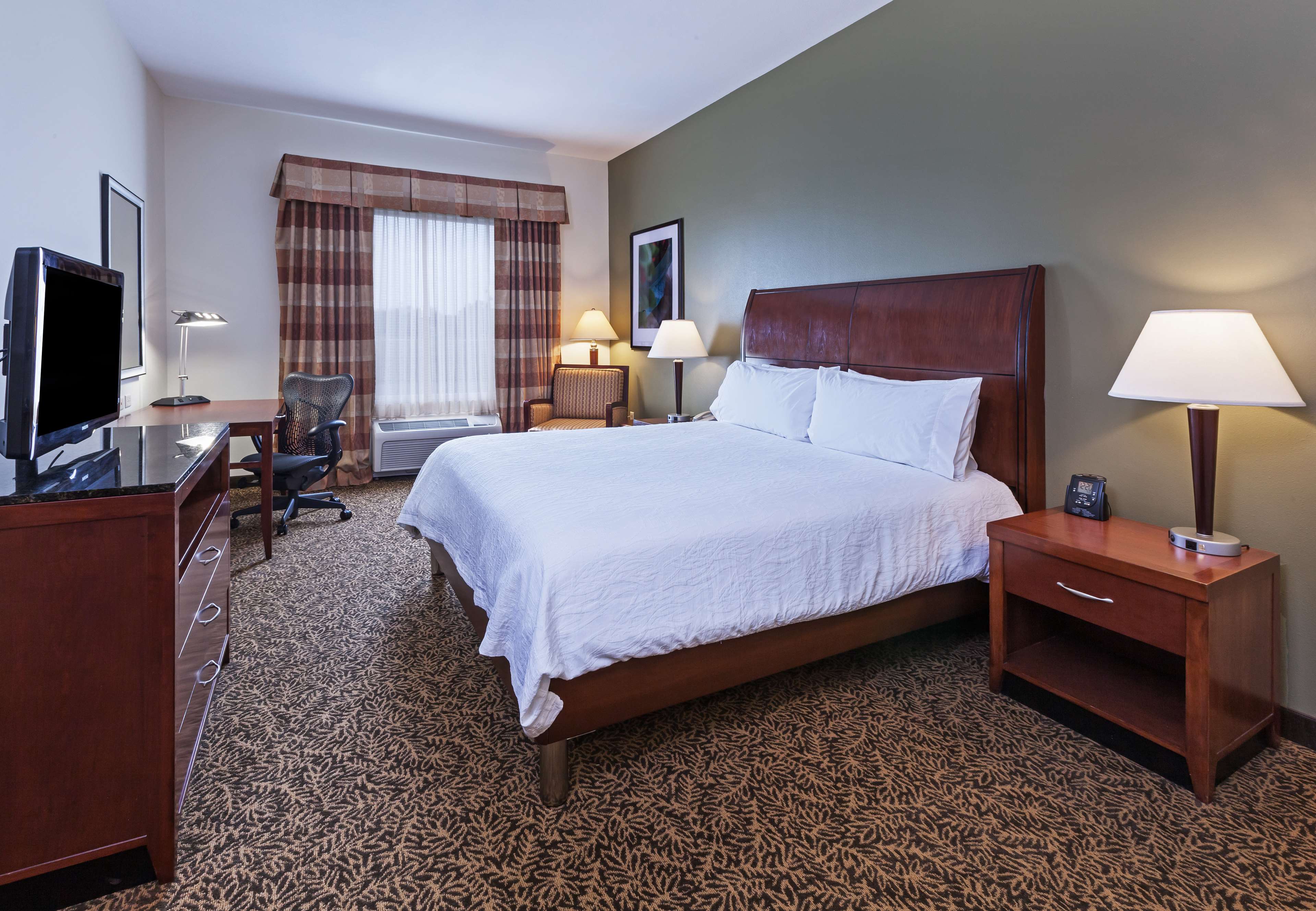 Hilton Garden Inn Corpus Christi - Tap to explore photos