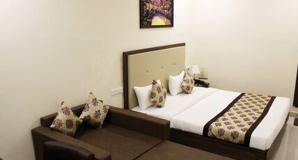 Lime Tree - Eco Inn Hotel Room Type - Superior AC Room
