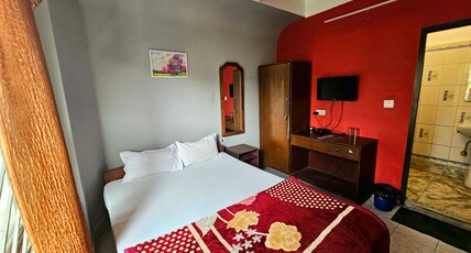 Hotel Vishal Room Type - BUDGET DOUBLE NON AC