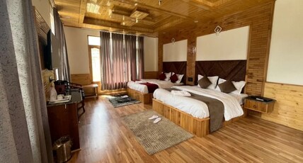 Hotel Vishu Villa Manali Room Type - FAMILY SUITE ROOM WITH BALCONY