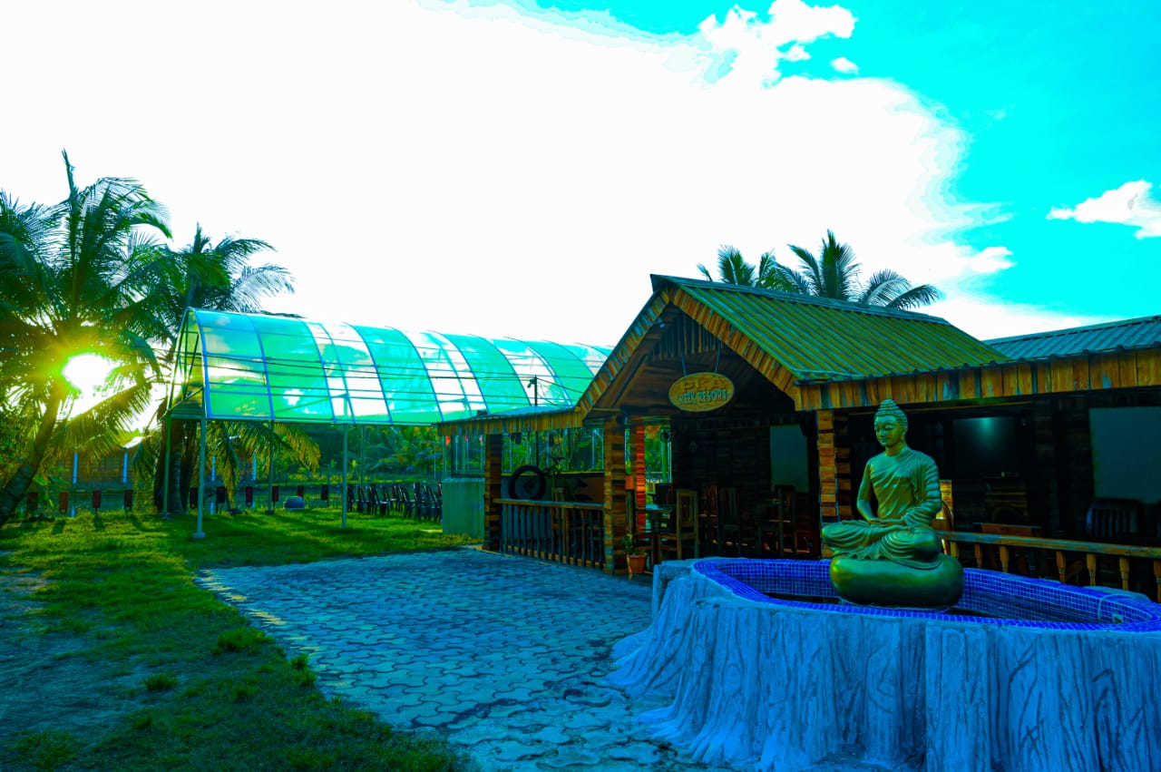 PLA Creek Resort - Tap to explore photos