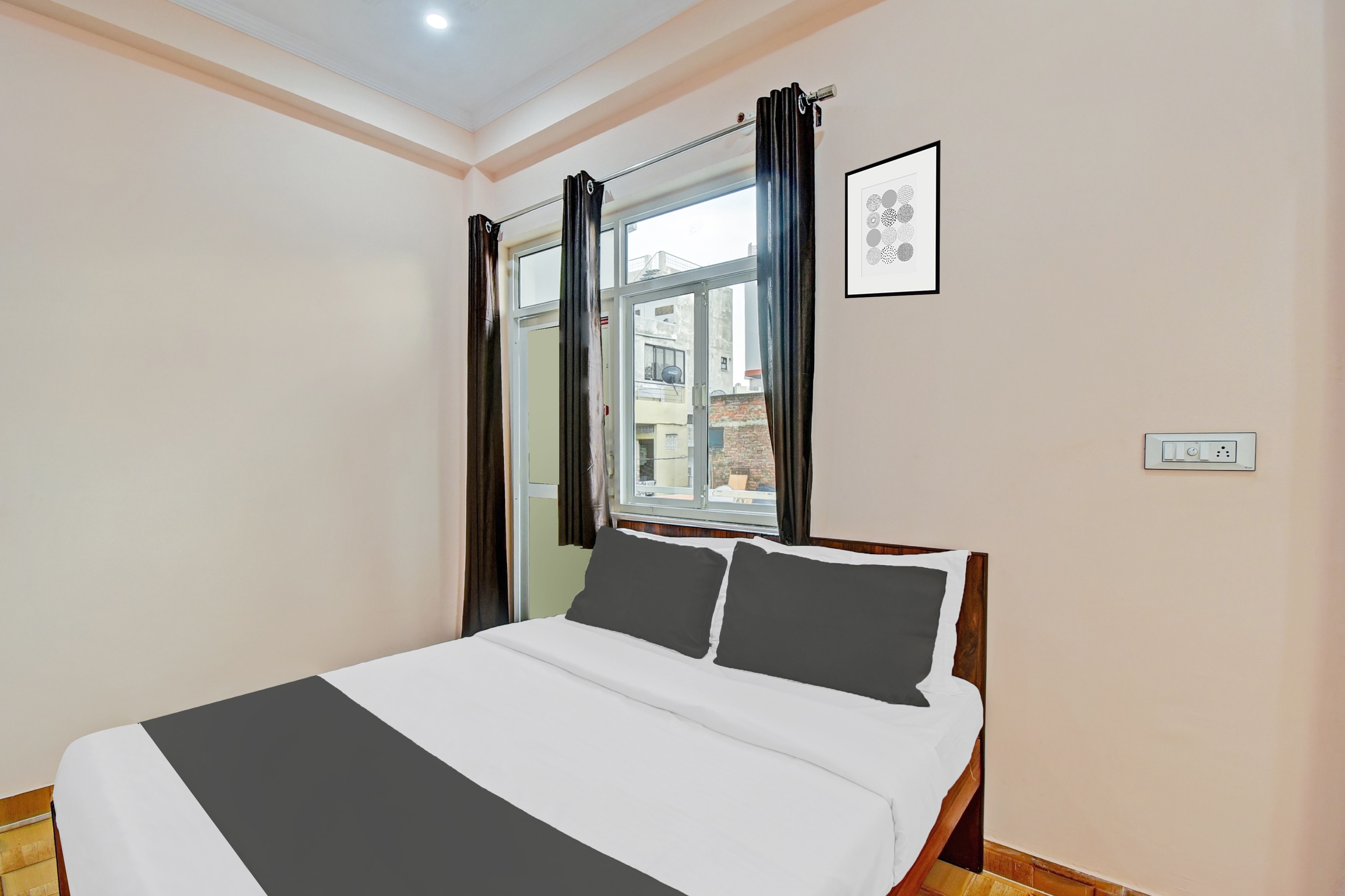 Hotel O HRD GUEST HOUSE & HOMESTAY - Tap to explore photos