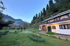 Waterfront Pine Pahalgam