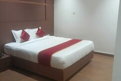HOTEL O VARAHI GRAND