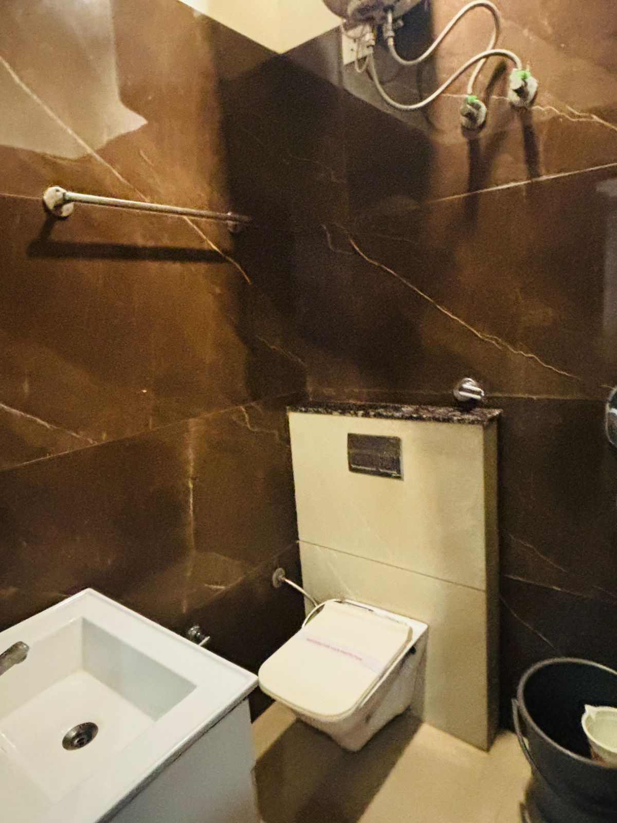 Hotel Stellar - Tap to explore photos