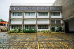 Townhouse Mookkannoor Tourist Home
