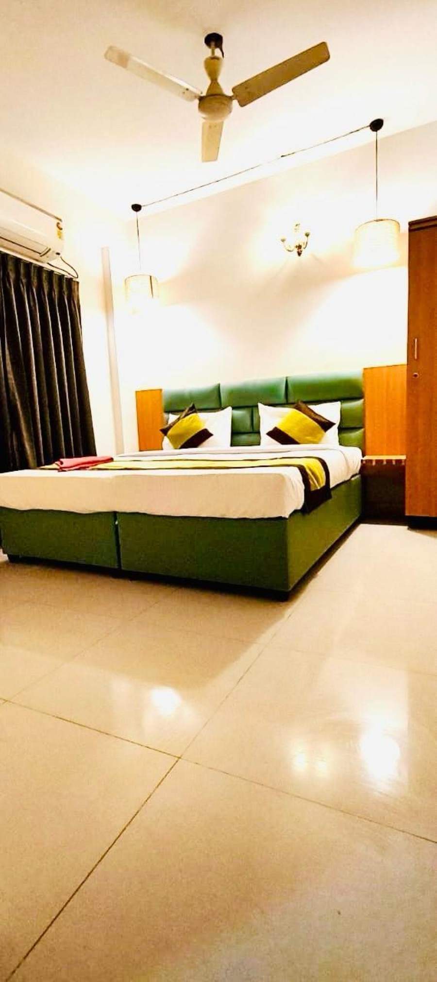 SS STAYS SERVICED APARTMENTS - HITEX - Tap to explore photos