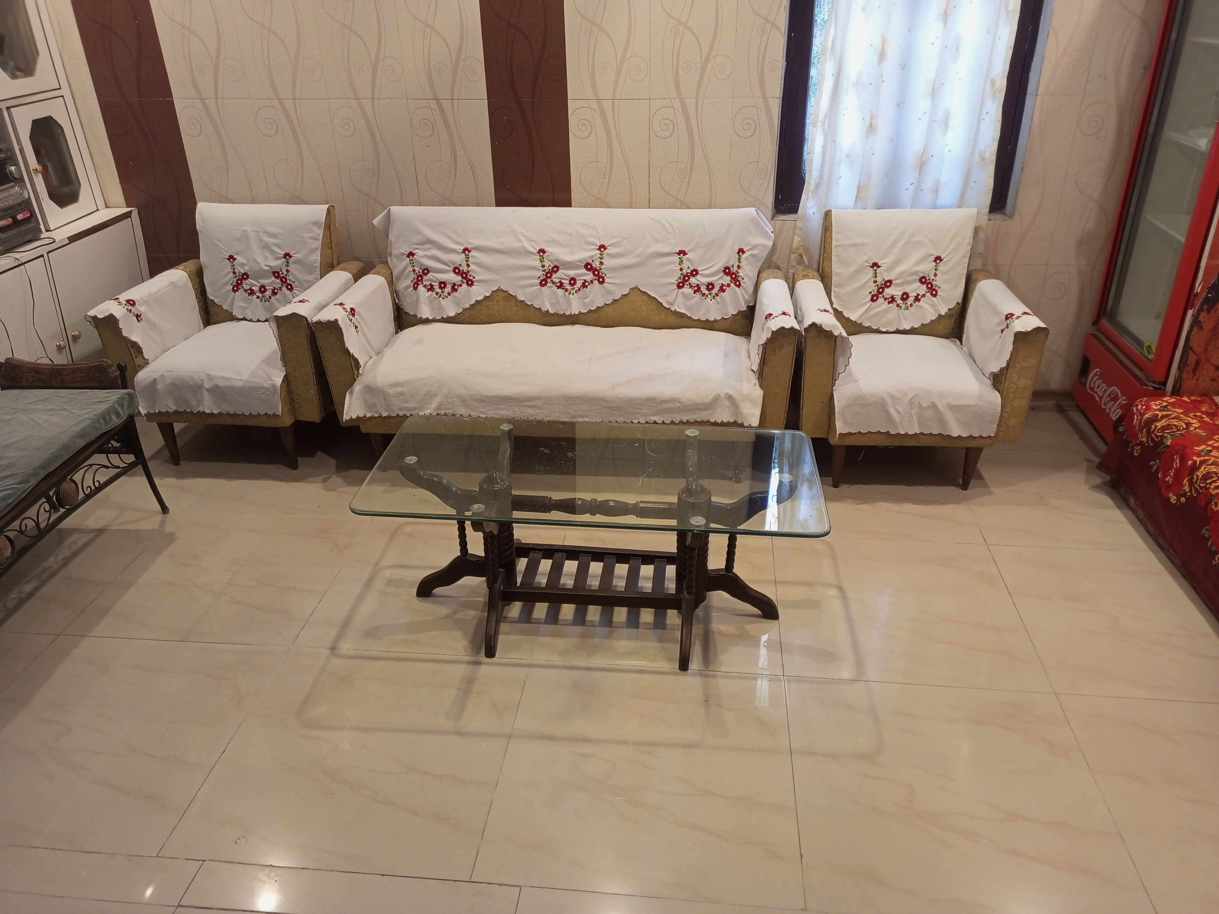 Adarsh villa - Tap to explore photos