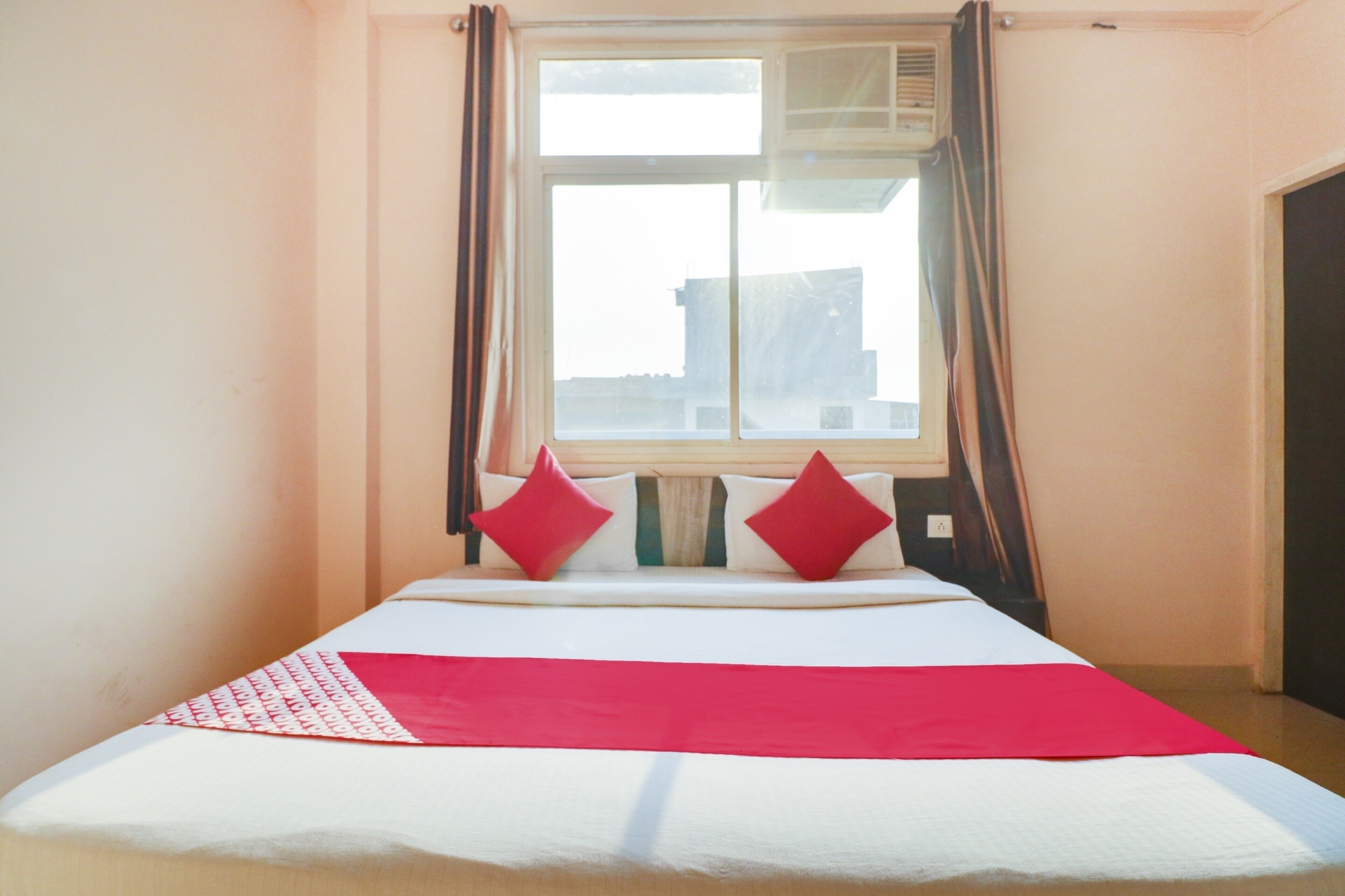 Hotel O Stay Bird Inn - Tap to explore photos